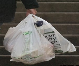 Had brought bags, shopkeepers closed polythene